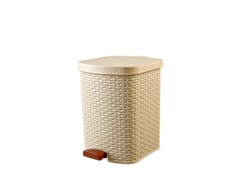 Rattan Pedal Dustbin No: 1 (8 lt)