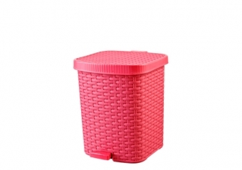 Rattan Pedal Dustbin No: 2 (12 lt)